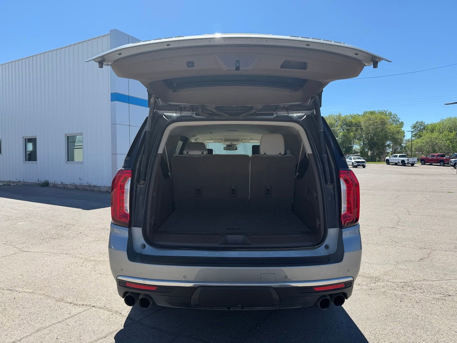 2023 GMC Yukon XL Denali