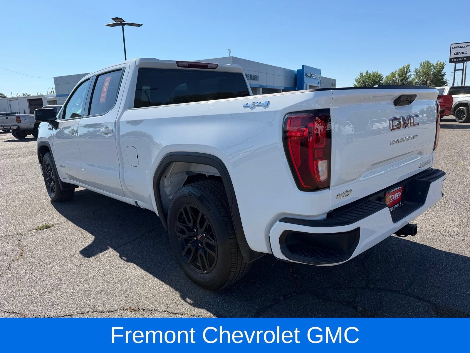 2025 GMC Sierra 1500 Elevation