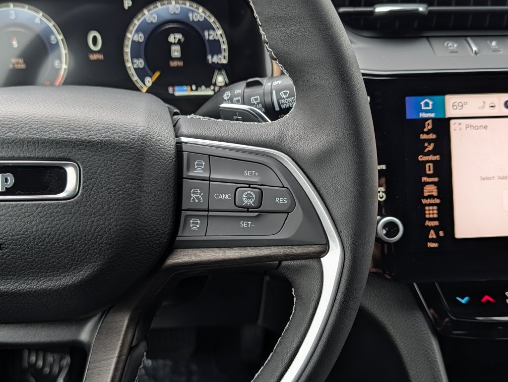 2027 Jeep Grand Cherokee LAREDO ALTITUDE 4X4