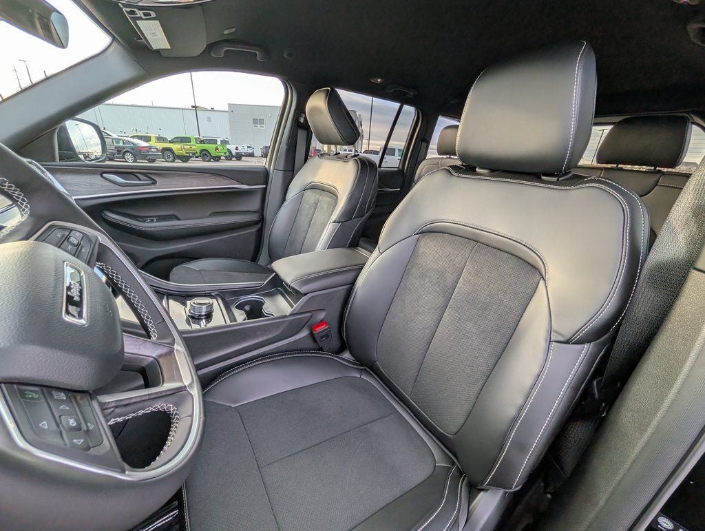 2026 Jeep Grand Cherokee Altitude Altitude