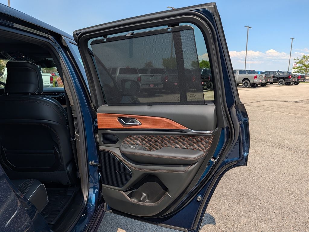 2026 Jeep Grand Cherokee Summit
