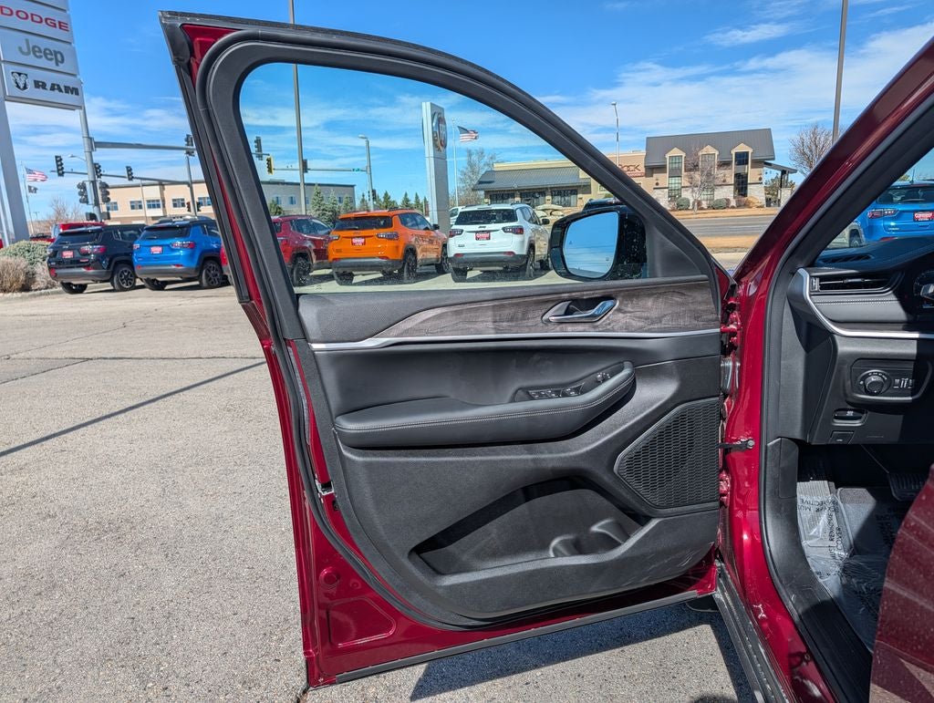2026 Jeep Grand Cherokee L Altitude