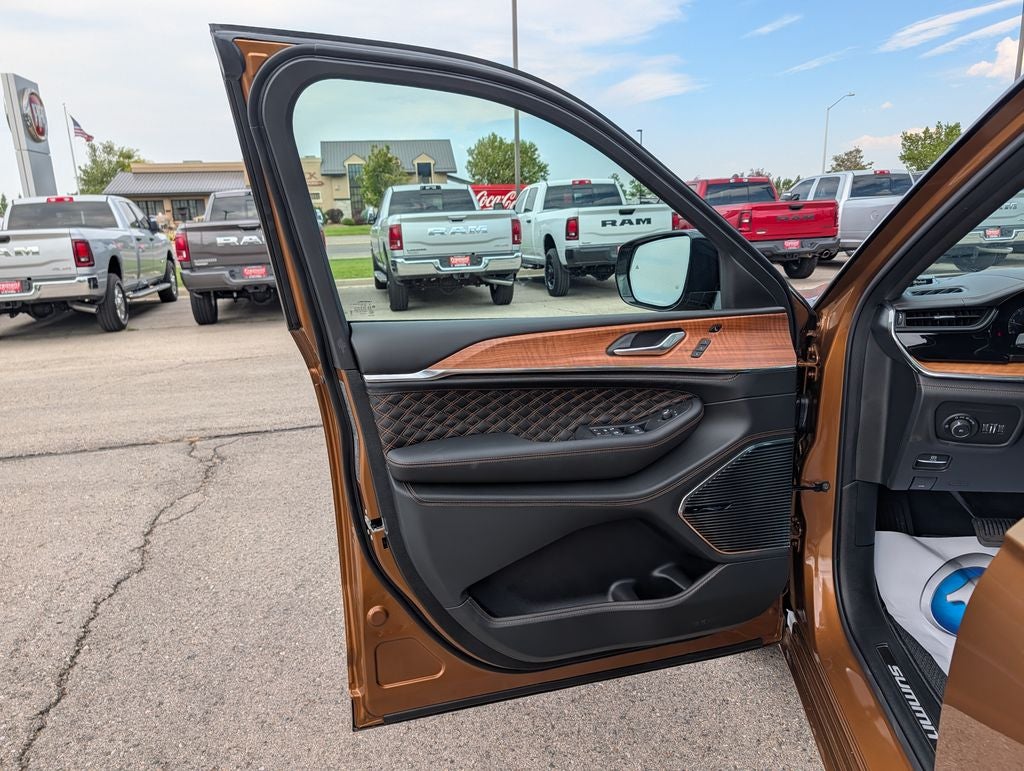 2026 Jeep Grand Cherokee L Summit
