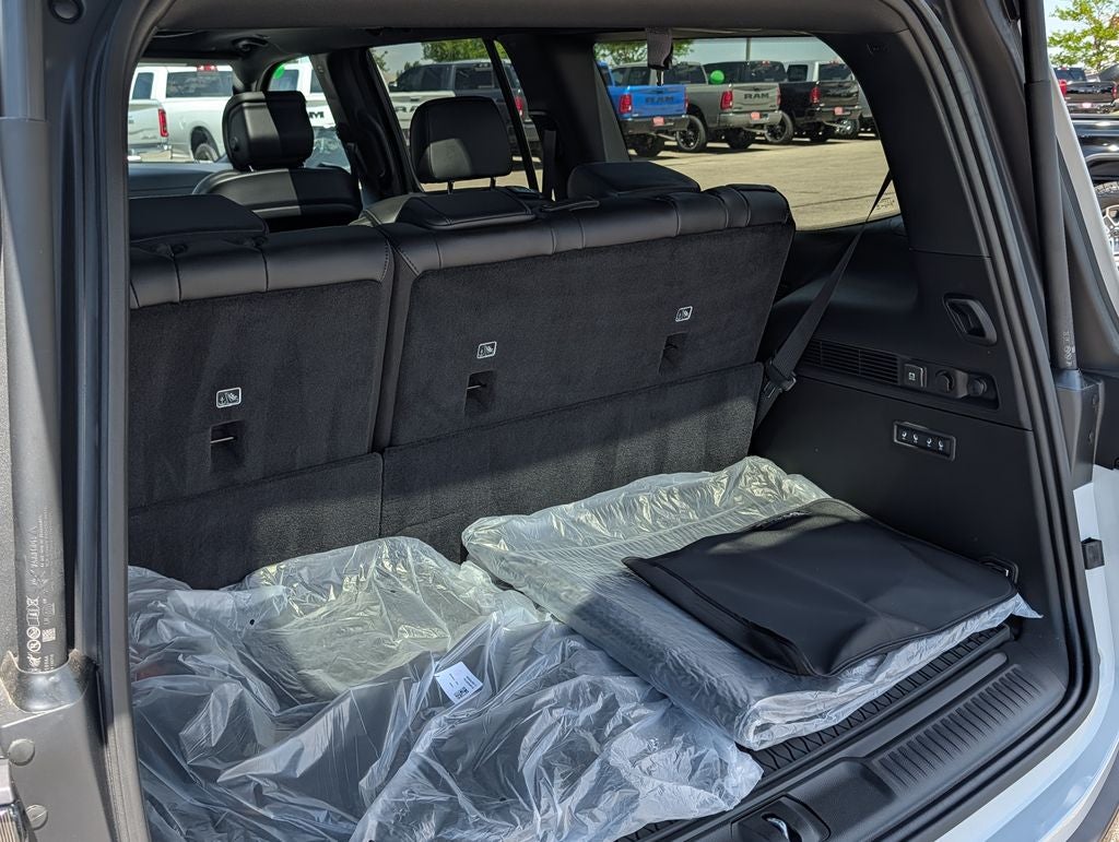 2026 Jeep Grand Wagoneer Upland