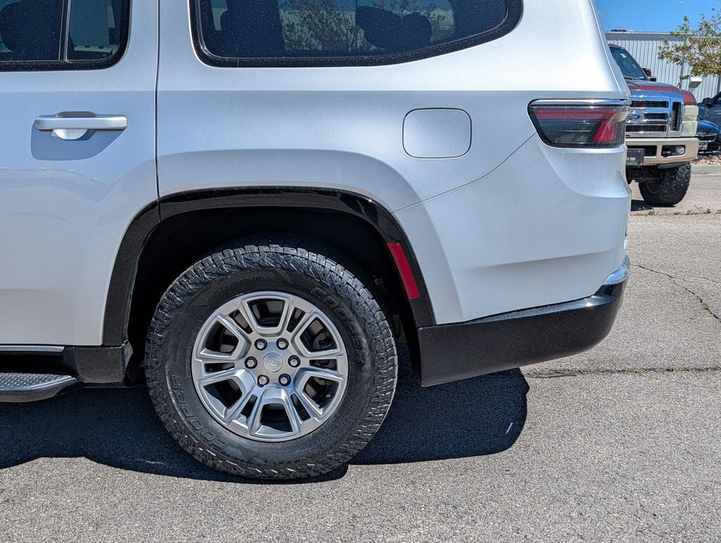 2024 Jeep Wagoneer Base