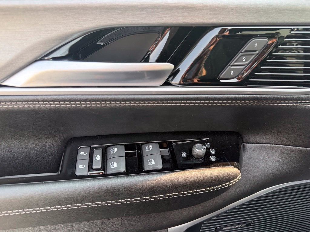 2026 Jeep Grand Wagoneer GRAND WAGONEER UPLAND 4X4