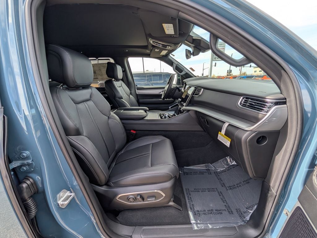 2026 Jeep Grand Wagoneer Limited Reserve