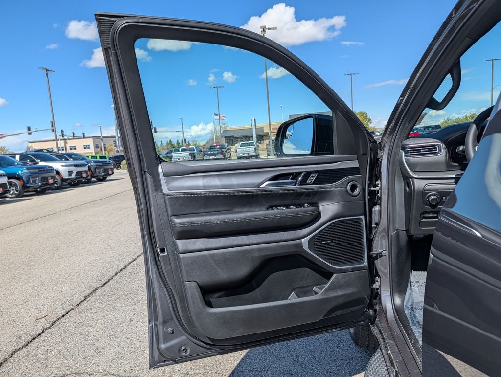 2026 Jeep Grand Wagoneer Limited Altitude