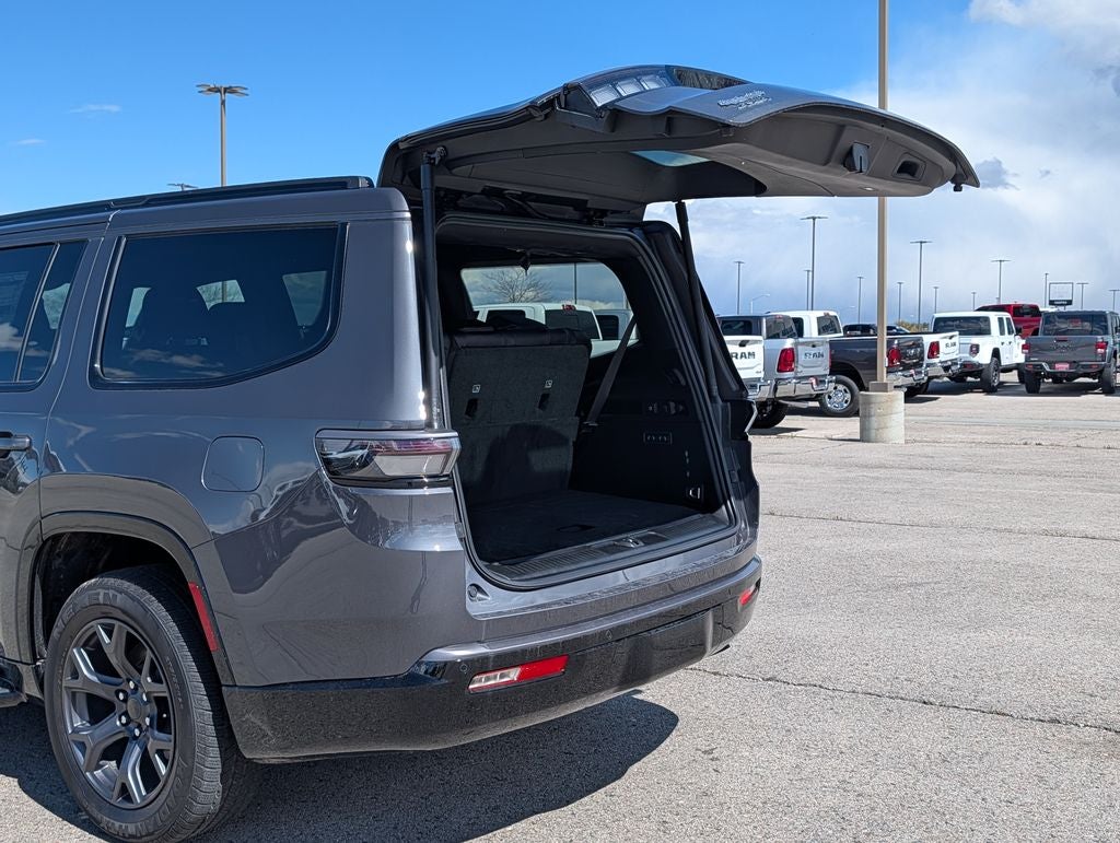 2026 Jeep Grand Wagoneer Limited Altitude