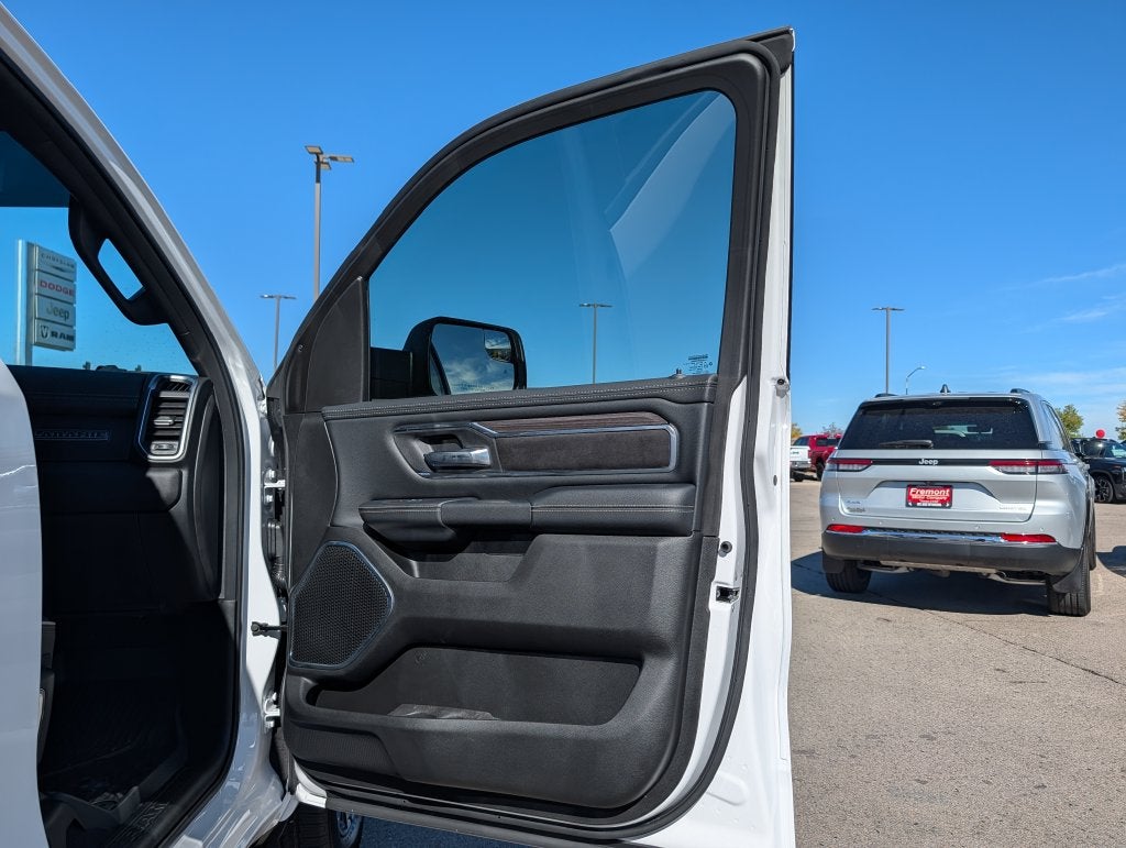 2027 RAM 1500 1500 LAIE CREW CAB 4X4 5'7' BOX