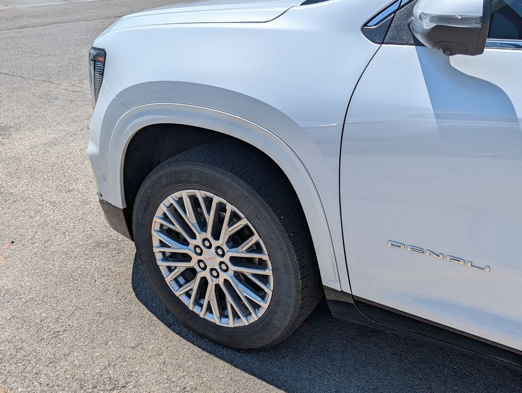 2024 GMC Acadia Denali
