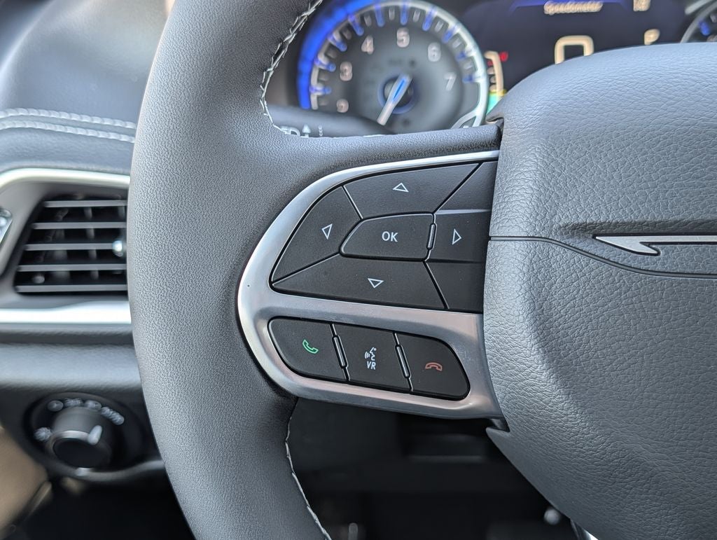 2027 Chrysler Pacifica Select AWD