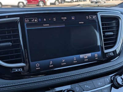 2027 Chrysler Pacifica Select AWD