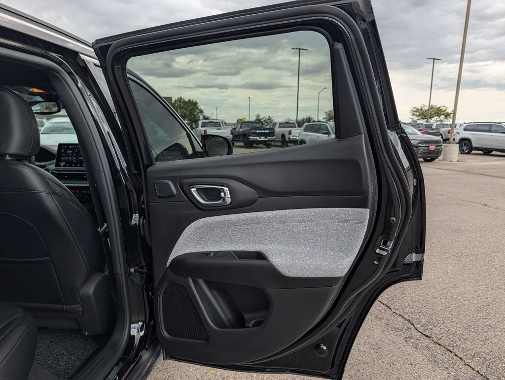 2026 Jeep Compass Latitude 85th Anniversary Edition