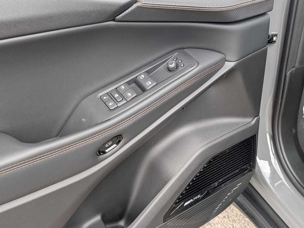 2026 Jeep Cherokee Overland Hybrid