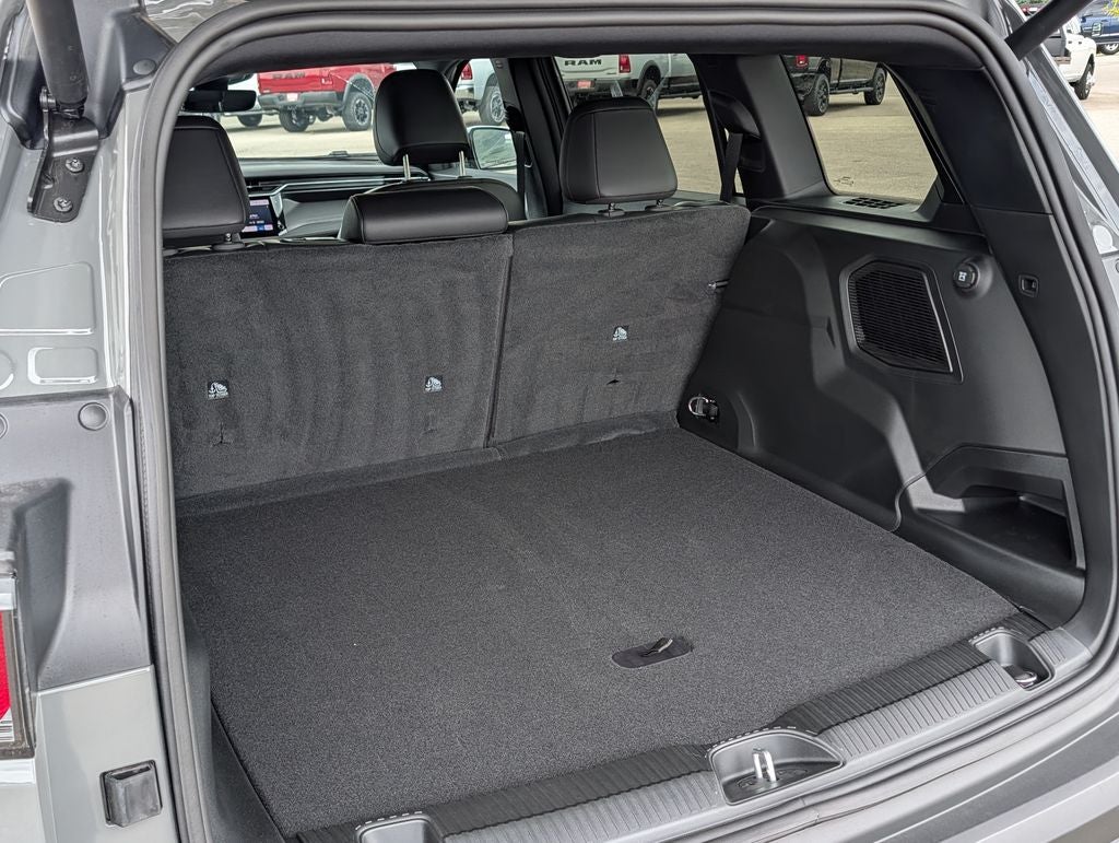2026 Jeep Cherokee Overland Hybrid