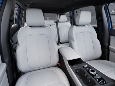 2027 Jeep Cherokee CHEROKEE LIMITED 4X4