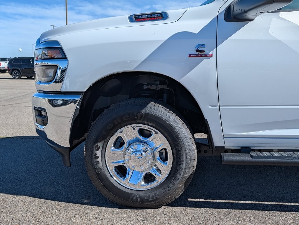 2027 RAM 3500 3500 TRADESMAN CREW CAB 4X4 8' BOX