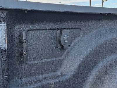 2027 RAM 2500 RAM 2500 TRADESMAN CREW CAB 4X4 6'4' BOX