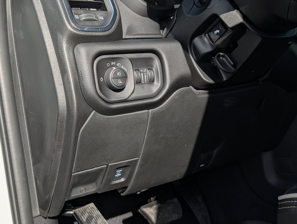 2027 RAM 2500 RAM 2500 LARAMIE CREW CAB 4X4 6'4' BOX