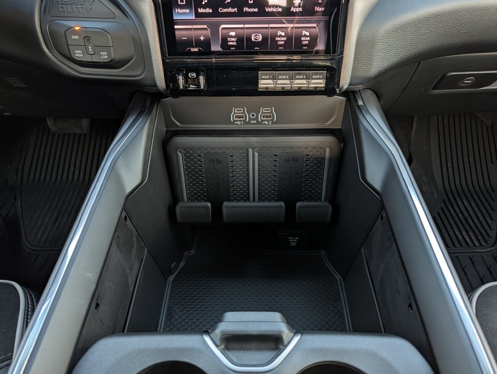 2027 RAM 2500 RAM 2500 LARAMIE CREW CAB 4X4 6'4' BOX