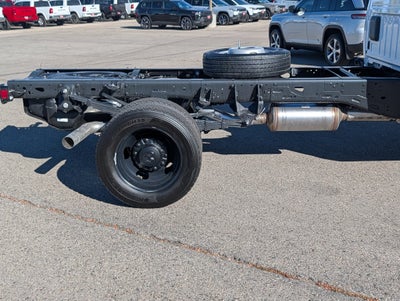 2027 RAM 5500 5500 TRADESMAN CHASSIS CREW CAB 4X4 84' CA
