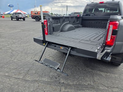 2023 Ford F-450SD Lariat DRW
