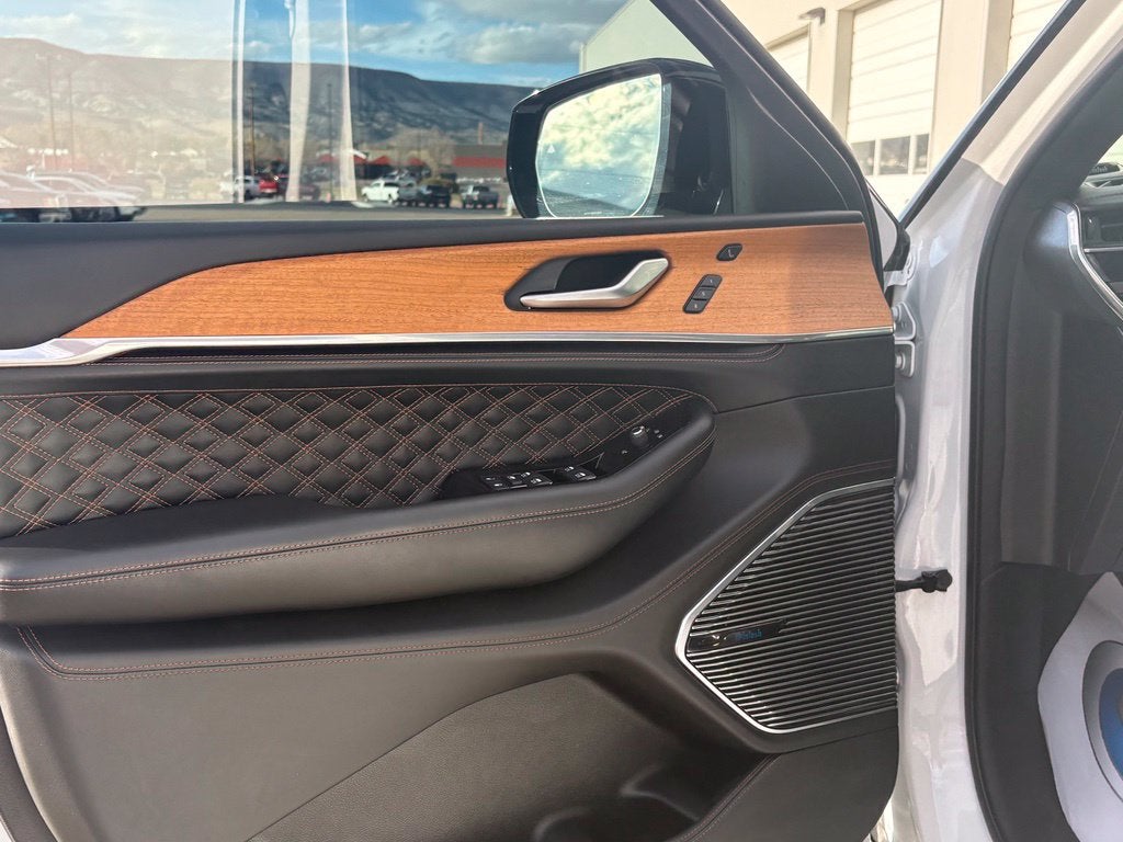 2023 Jeep Grand Cherokee Summit Reserve - Photo 11