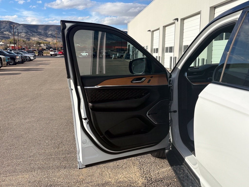 2023 Jeep Grand Cherokee Summit Reserve - Photo 12