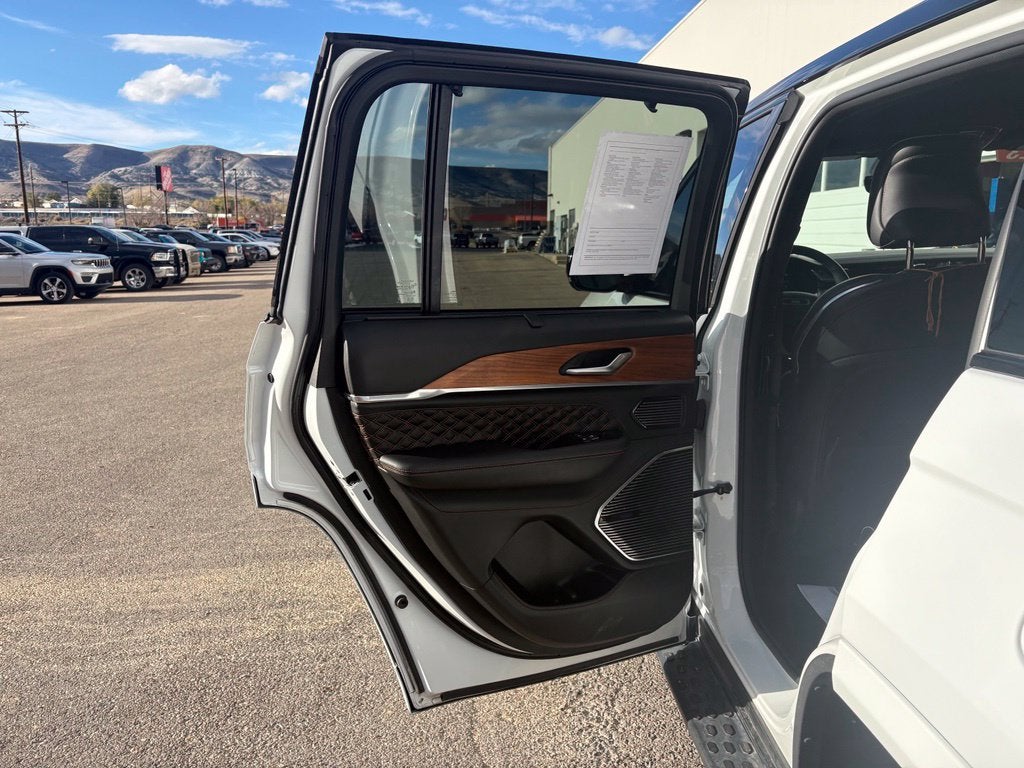 2023 Jeep Grand Cherokee Summit Reserve - Photo 32