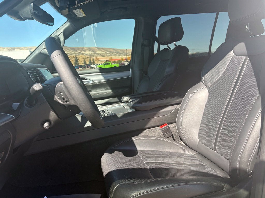 2025 Jeep Wagoneer Series II - Photo 14