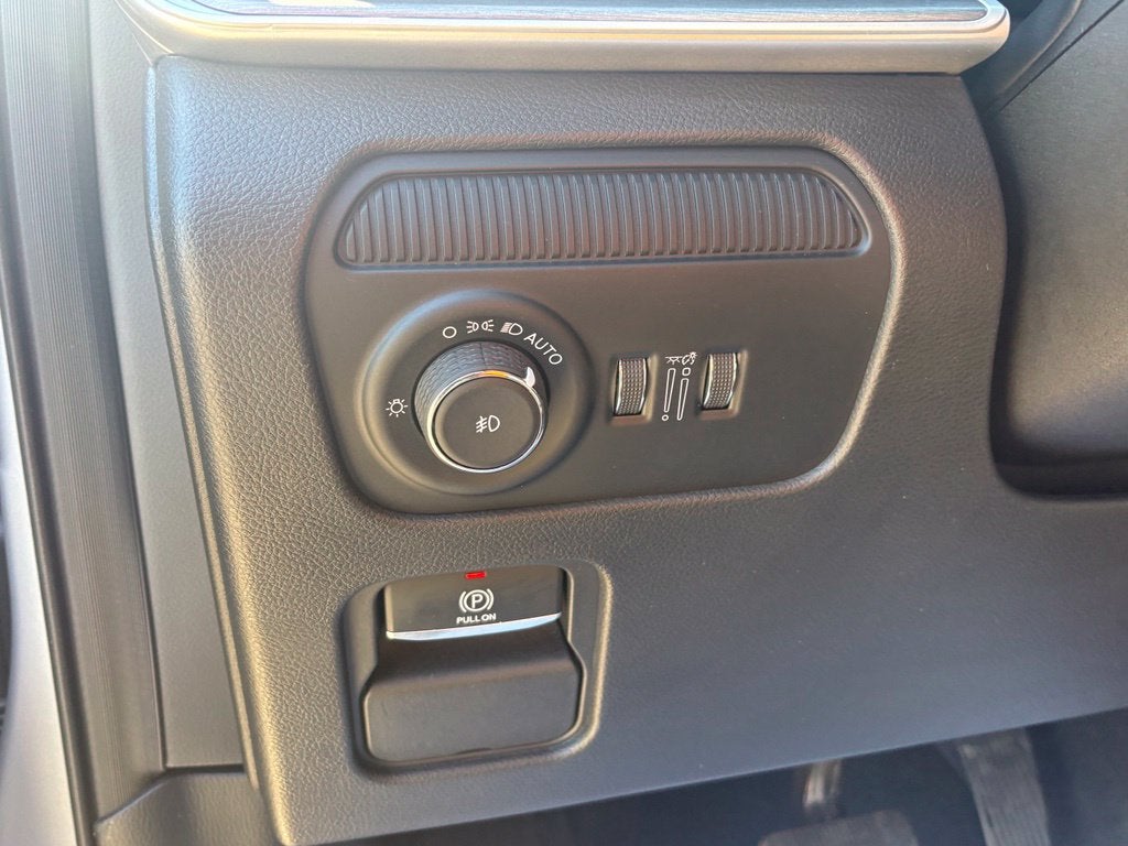 2025 Jeep Wagoneer Series II - Photo 19