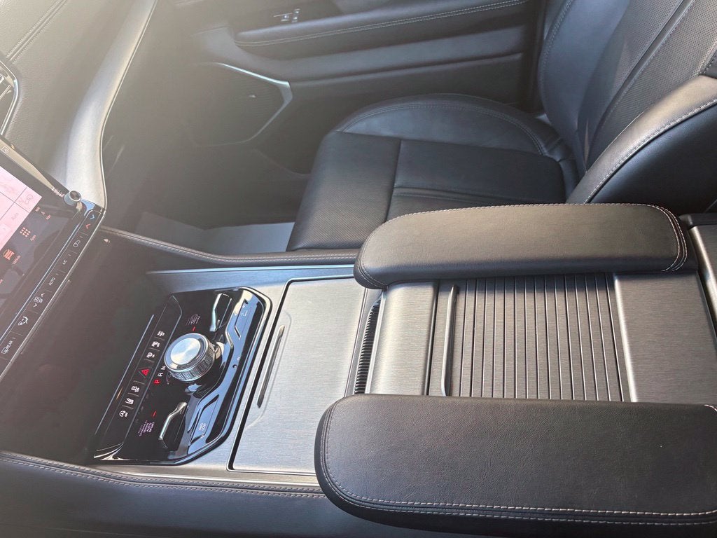 2025 Jeep Wagoneer Series II - Photo 20