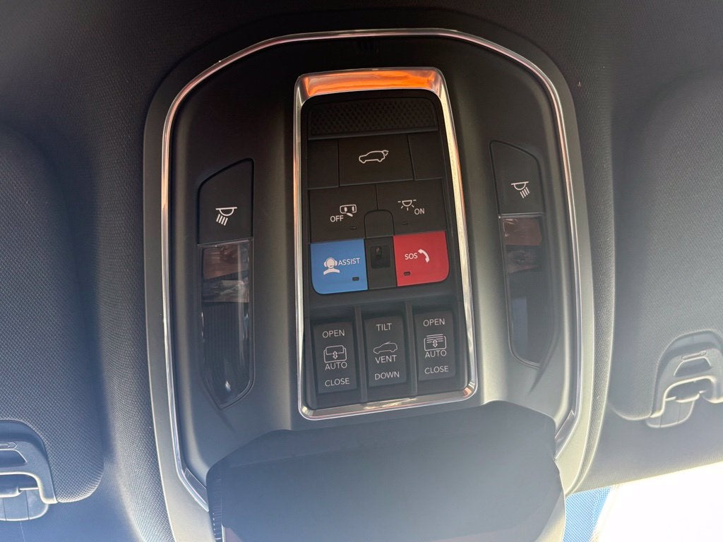 2025 Jeep Wagoneer Series II - Photo 28