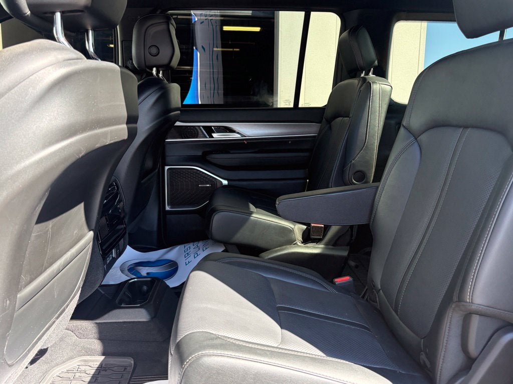 2025 Jeep Wagoneer Series II - Photo 31