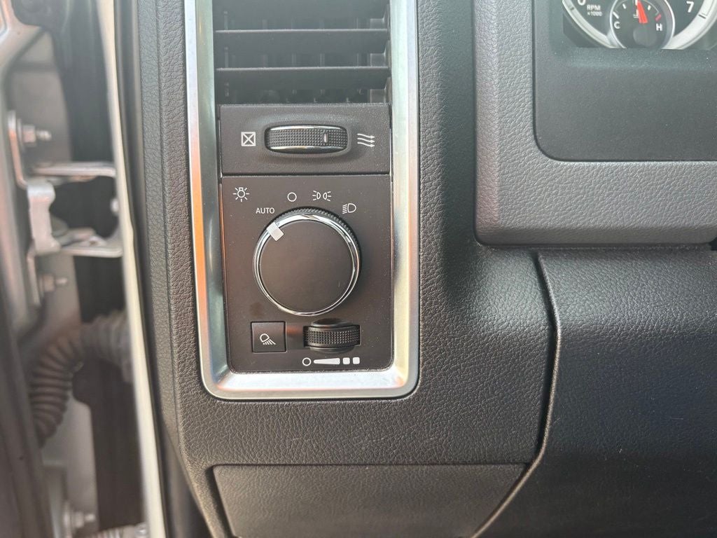 2014 RAM Ram 1500 Pickup SLT - Photo 17