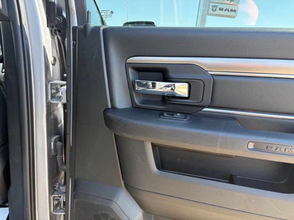 2024 RAM Ram 1500 Classic Warlock - Photo 32