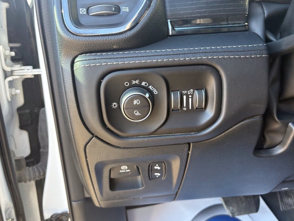 2022 RAM Ram 1500 Pickup Limited - Photo 15