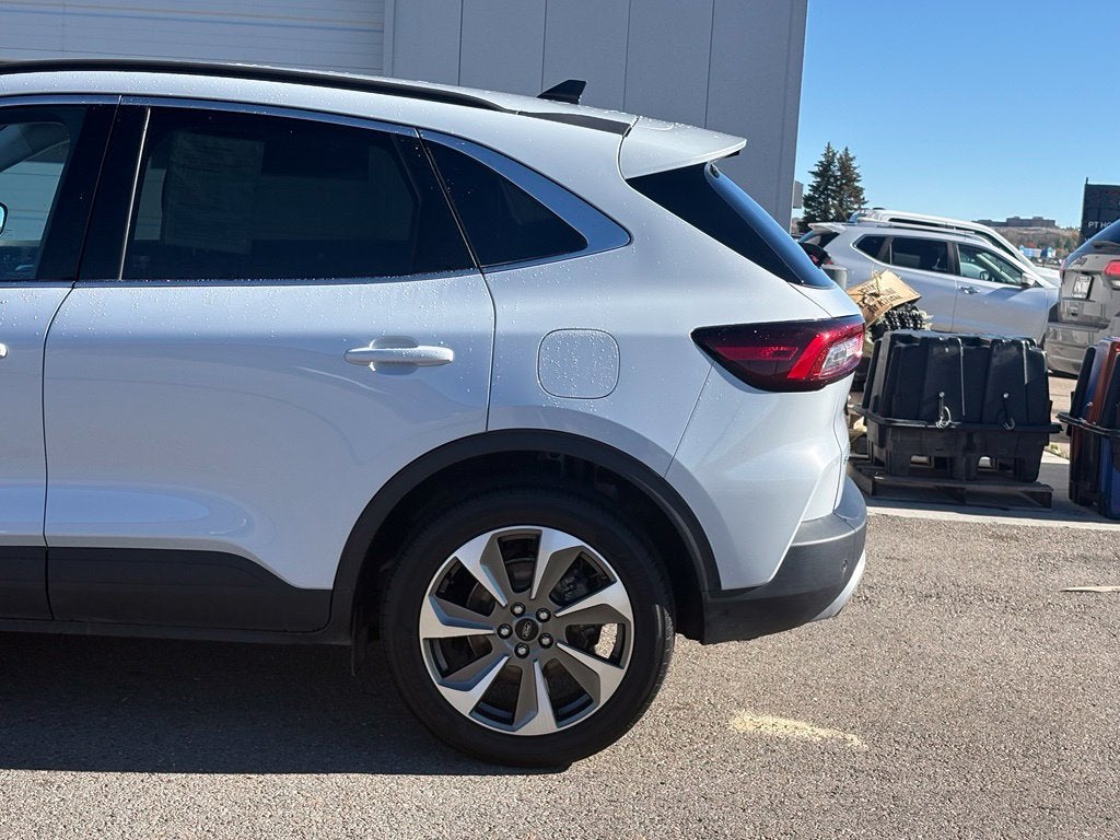 2025 Ford Escape Platinum - Photo 11