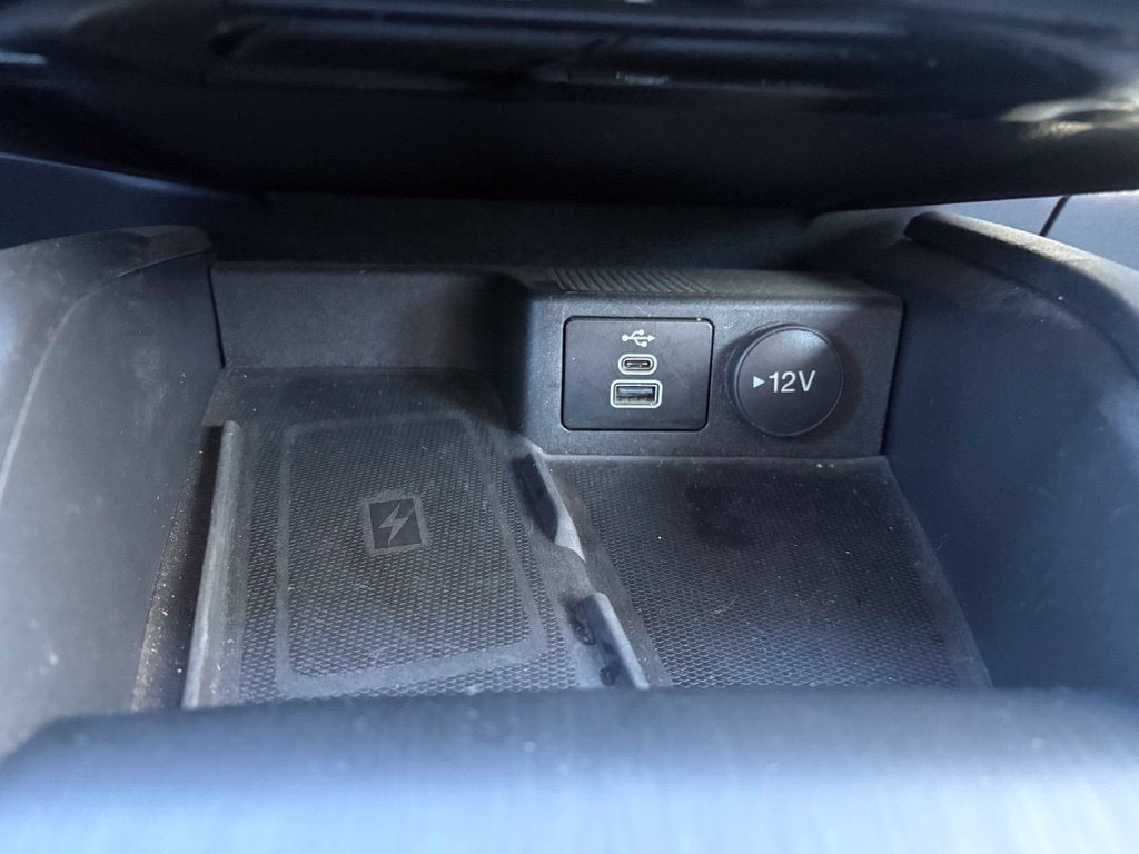 2025 Ford Escape Platinum - Photo 25