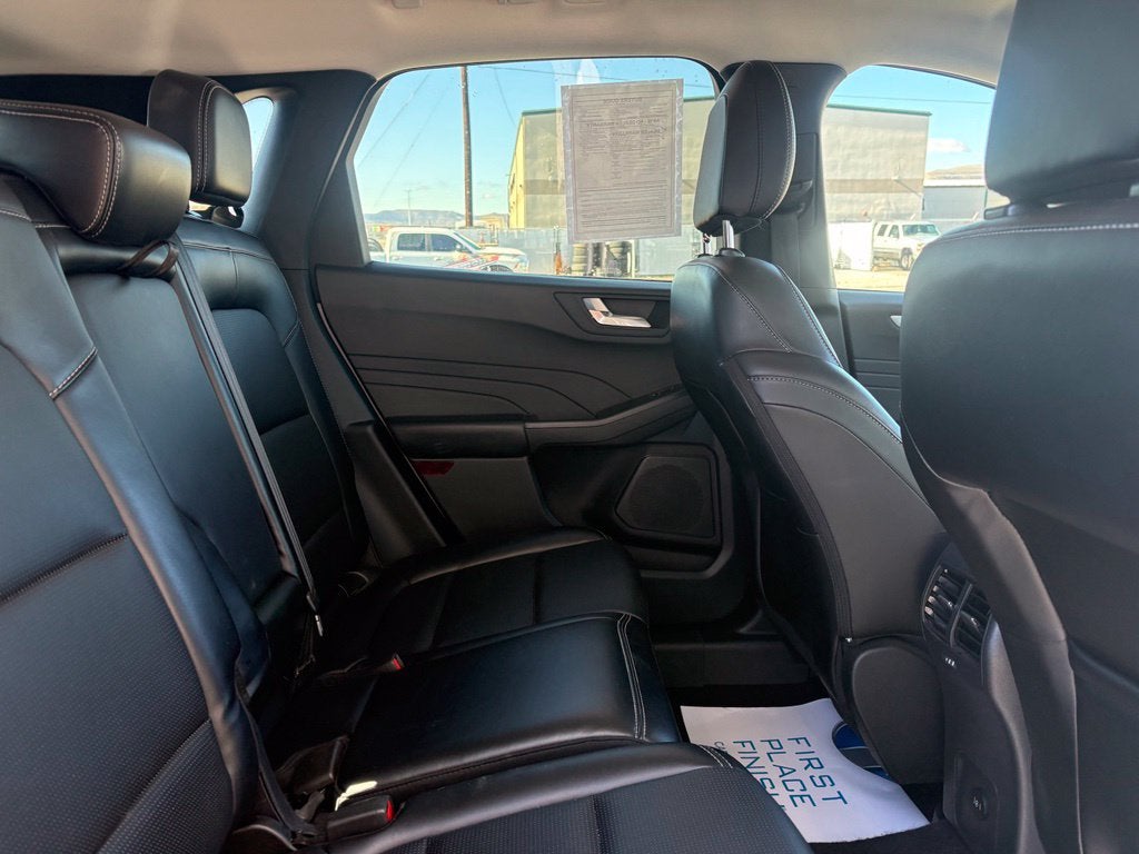 2025 Ford Escape Platinum - Photo 32