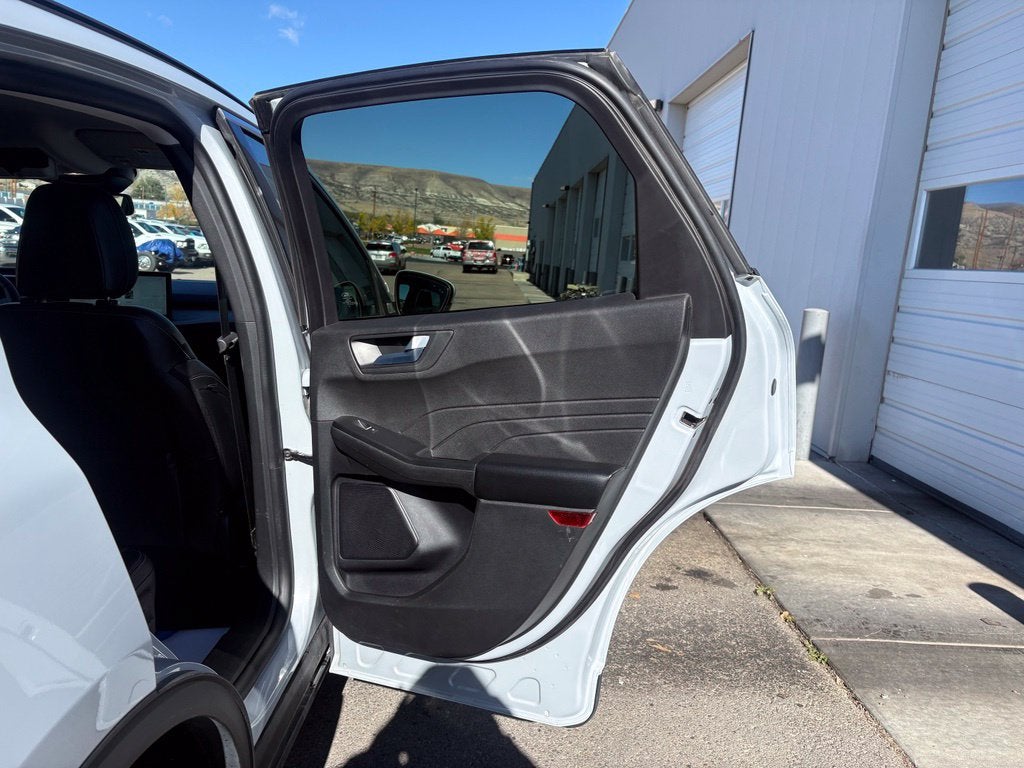 2025 Ford Escape Platinum - Photo 34