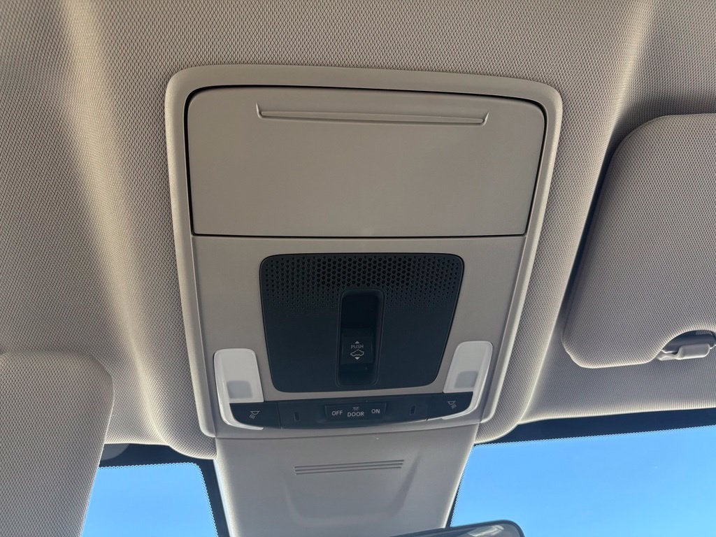2025 Honda CR-V EX-L - Photo 26