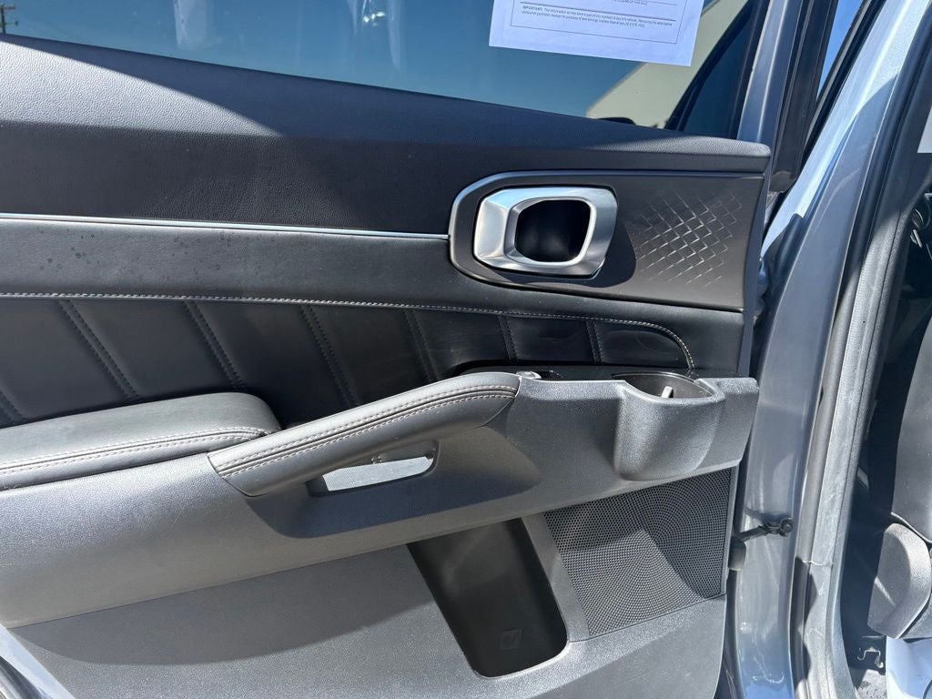 2023 Kia Sorento SX - Photo 29