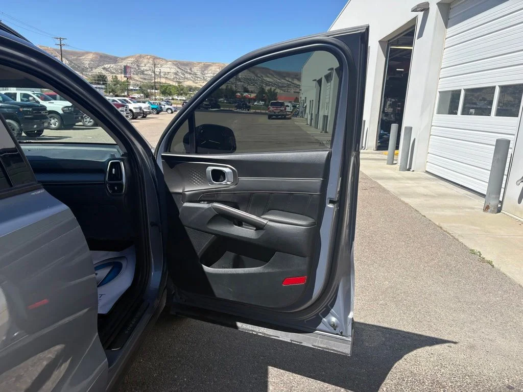 2023 Kia Sorento SX - Photo 34