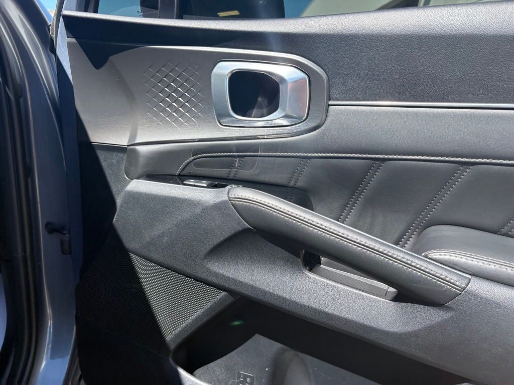 2023 Kia Sorento SX - Photo 35