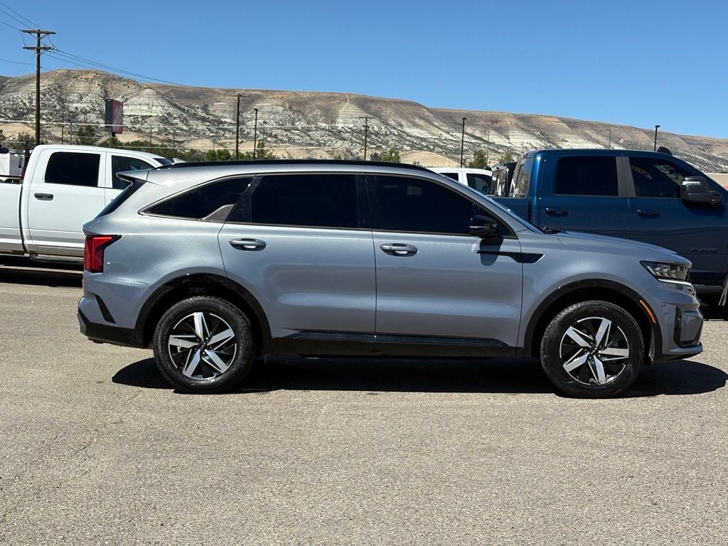 2023 Kia Sorento SX - Photo 4