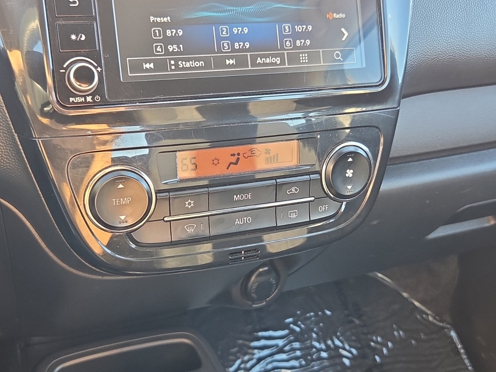 2024 Mitsubishi Mirage Base