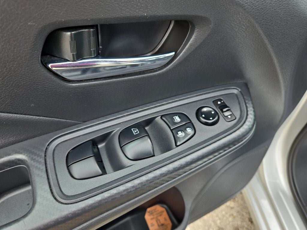 2024 Nissan Versa 1.6 SV