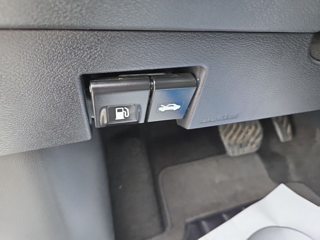 2024 Nissan Versa 1.6 SV
